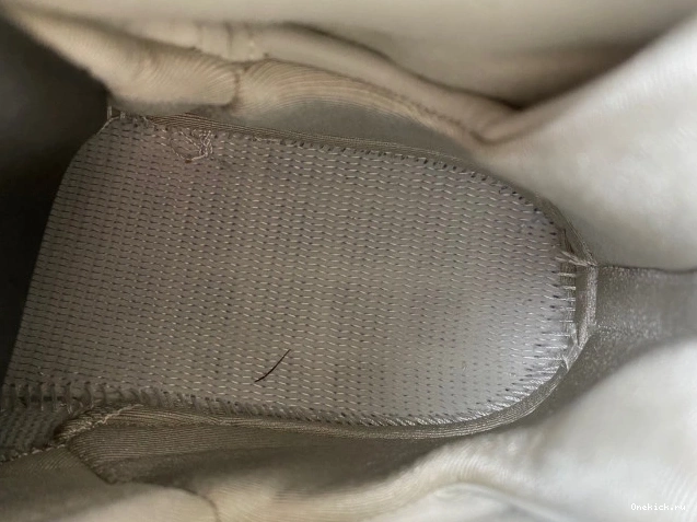 One Kick 832821-030 Jordan 8 Retro Champagne 0808